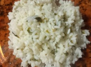 Foto de Arroz de Alho e Salsa