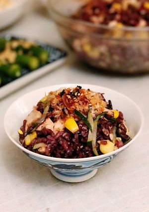 鮭魚紫米拌飯 的食譜成品照片