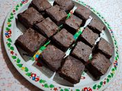 Una foto de brownies con cacao