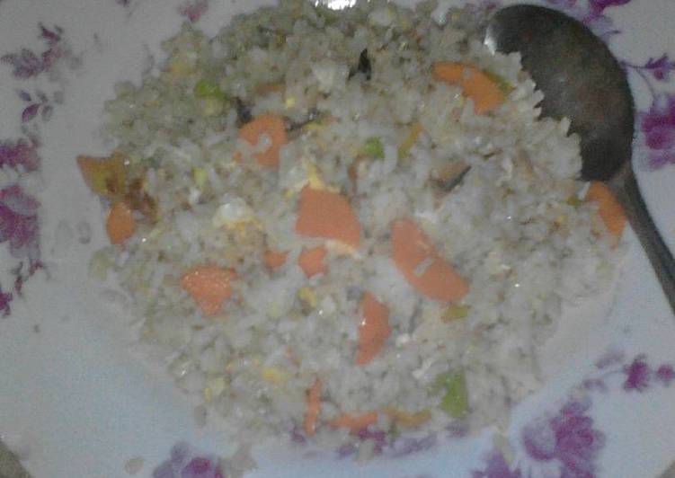 Nasi goreng wortel pedas