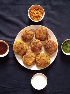 આલુ પૌવા ટિકી રેસીપી મુખ્ય ફોટો