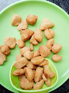 A picture of Semovita chin chin.