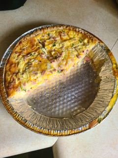 A picture of Ham and cheese quiche.