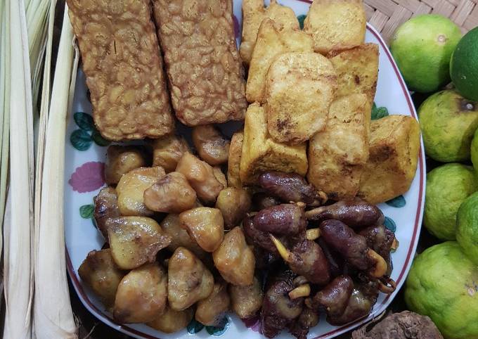 Ayam Tahu Tempe Goreng (bumbu kuning)