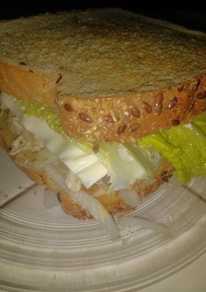 Una foto de Sándwich de pollo