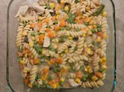 A picture of carrot green peas