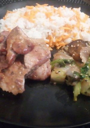 Una foto de Pechito de Cerdo con Manta Horneado (acompañado de Vegetales)