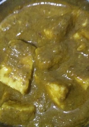 पालक पनीर (palak Paneer recipe in hindi) रेसिपी मुख्य फोटो