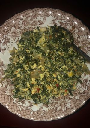 A picture of Vegetables egg sauce.