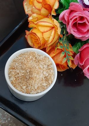 A picture of Homemade bread crumbs.