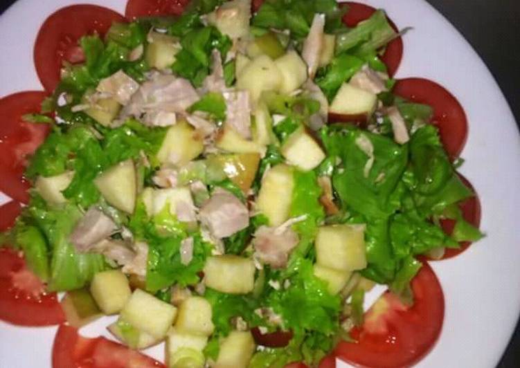 Steps to Prepare Perfect Chunky chicken-apple salad