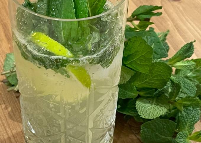 Recipe of Homemade Refreshing Mojito🍈 for Lunch Food