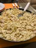 Fideos a la parisienne con crema jamón y pollo. Delicioso 😋