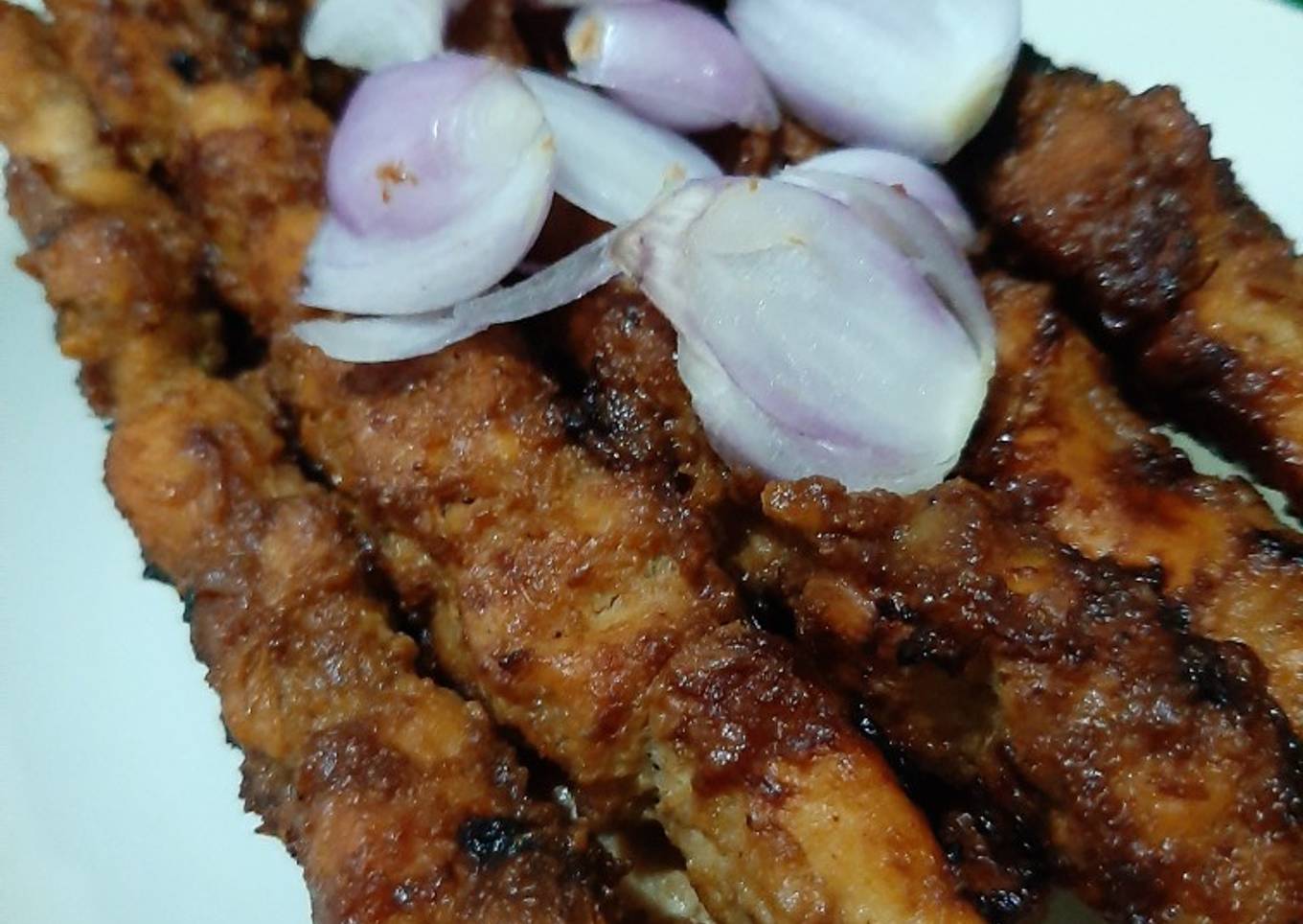 150. Sate Babi (non halal) / Sate Ayam