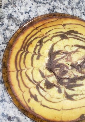 Una foto de Torta marmolada de chocolate y naranja (vegano)