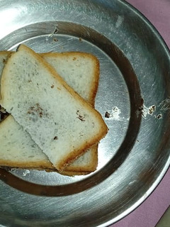 चॉकलेट बटर टोस्ट(chocolate butter toast recipe in Hindi) रेसिपी मुख्य फोटो