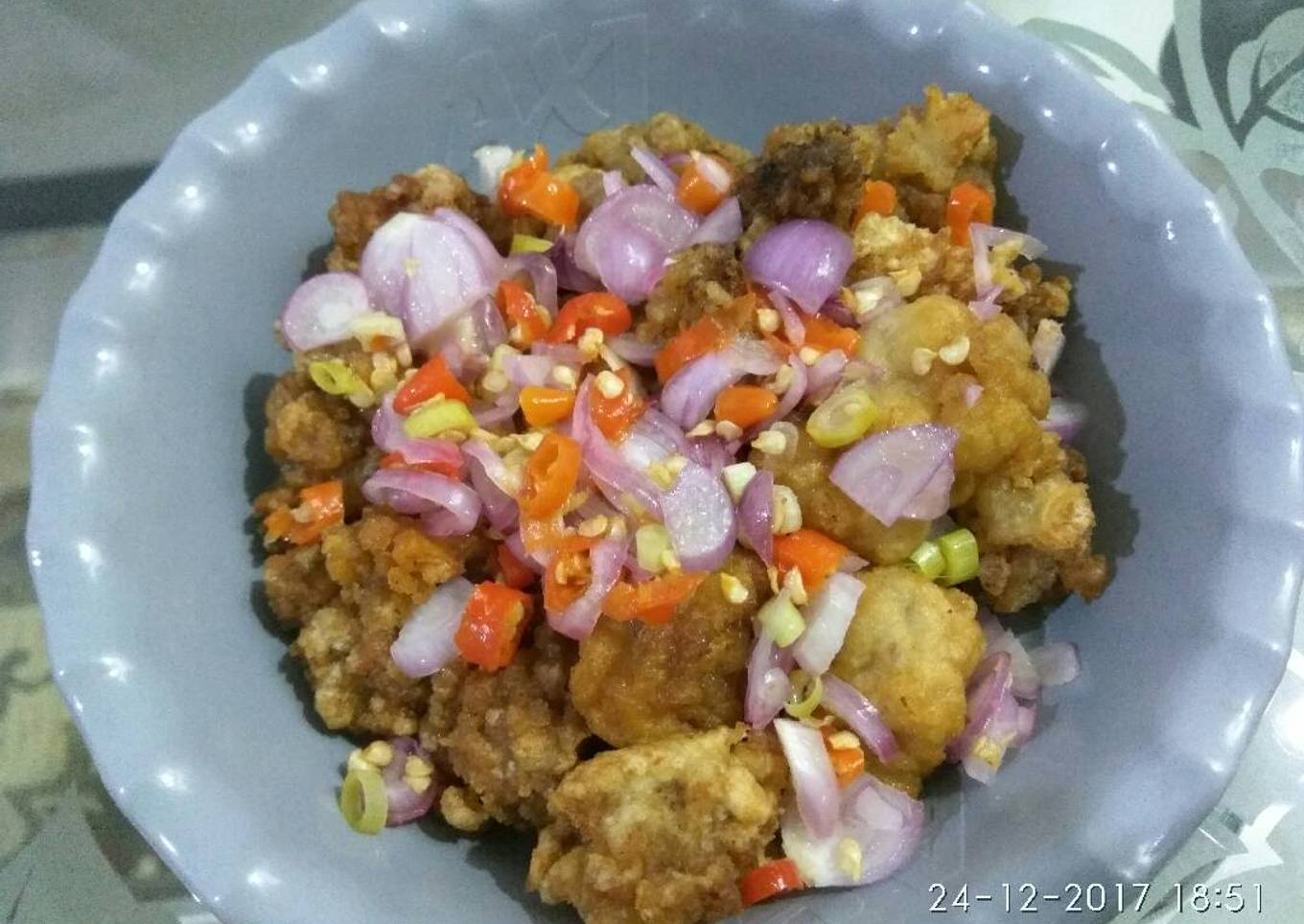 Babi Goreng Tepung sambal matah
