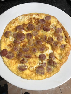 Una foto de Tortilla de salchichas