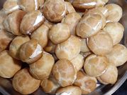 Una foto de profiteroles sin gluten