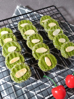 Foto resep Matcha Almond Cookies