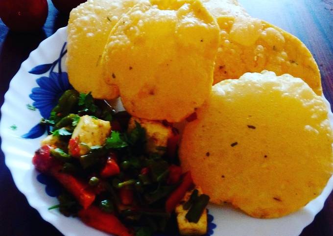 Mungdal ki puri & mixed sabzi