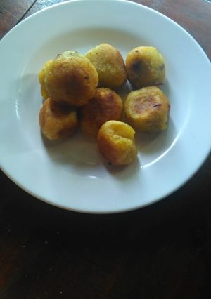 Foto resep Ubi Bola Isi Coklat Meses ⭐Cemilan MPASI 2 tahun ke atas