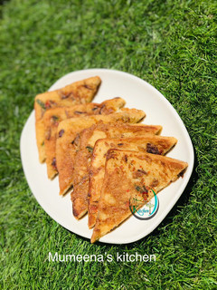 A picture of French toast.