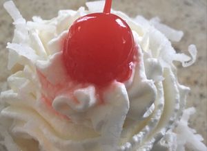 Una foto de Postre de piña Aloha 🌺