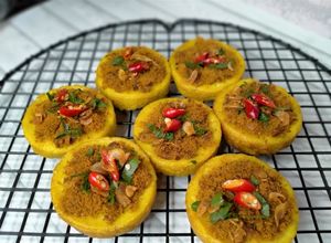 Foto resep Kue lumpur asin abon pedas