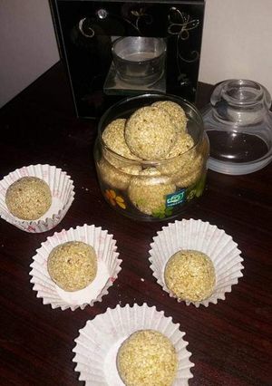 A picture of Till Ke Ladoo.