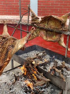 Una foto de Cordero al palo