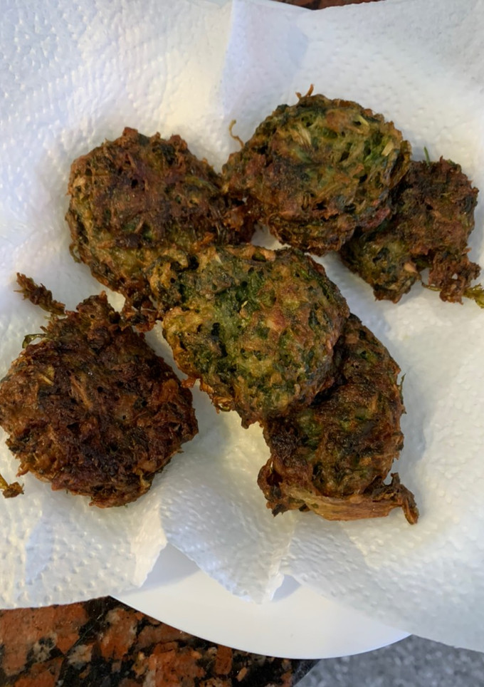Una foto de Buñuelos de escarola