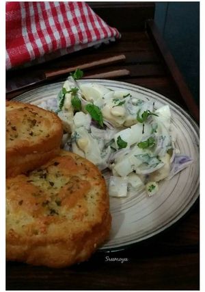 A picture of Chunky Egg salad.