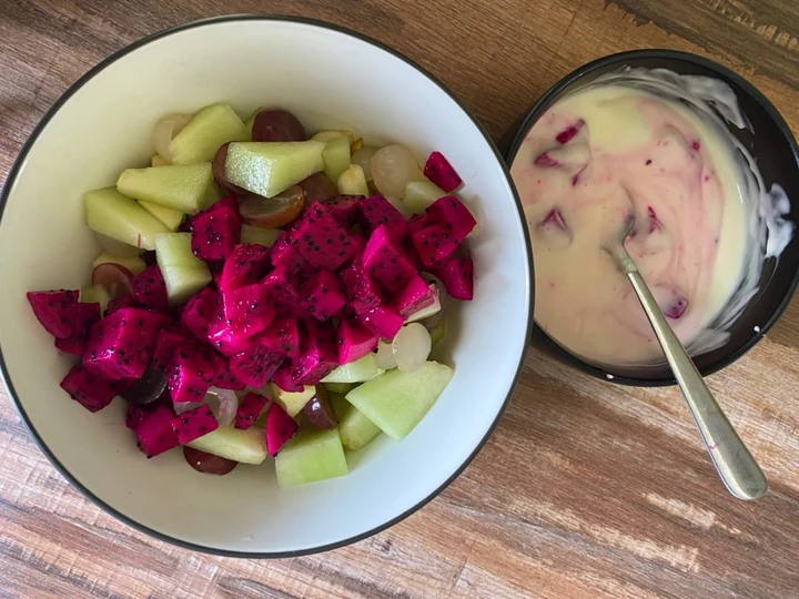 Cara Mudah Membuat Resep Salad buah dressing yogurt yang Lezat Sekali Anti Ribet, Lezat