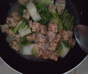 Resep Populer Tumisan tempe & sawi putih Ala Warung Resep Populer Tumisan tempe & sawi putih Ala Warung