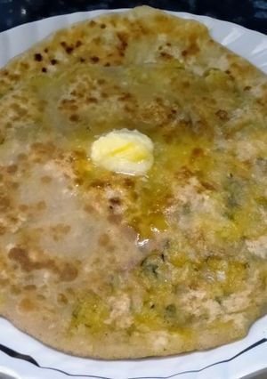 आलू का पराठा (aloo ka paratha recipe in Hindi) रेसिपी मुख्य फोटो