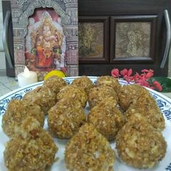 A picture of Dink Modak/ Ladoo.