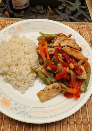 Una foto de Salteado de pechuga