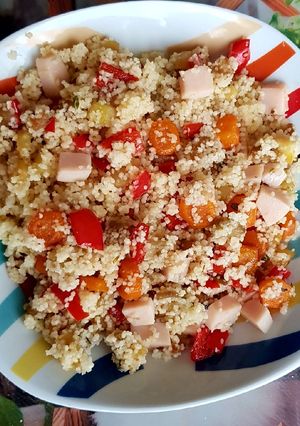 Una foto de Cous cous de verduras y pechuga de pollo