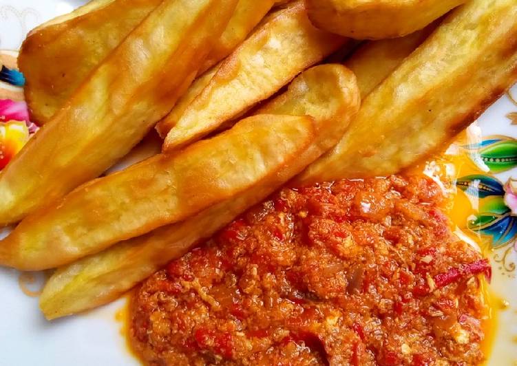 Easy Meal Ideas of Fried sweet potato with egg sauce