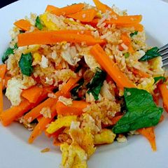 Stir fried rice and veggies A picture of Stir fried rice and veggies.