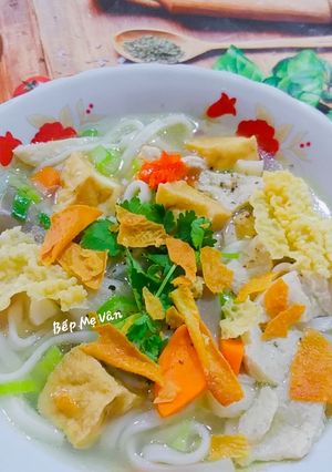 Hình của món Bánh canh chay sườn chay gà,đậu hủ và nấm bào ngư.