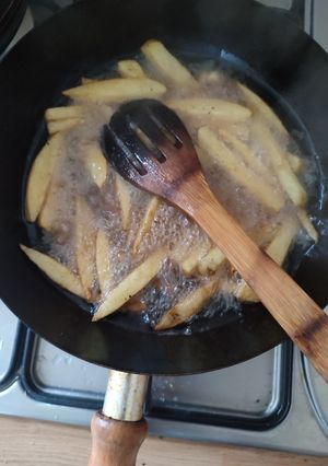 A picture of Potato chips.