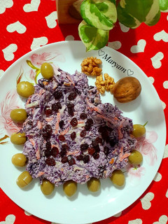 عکسی از دستور سالاد مورلاهانا(کلم بنفش)