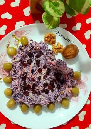 عکسی از دستور سالاد مورلاهانا(کلم بنفش)
