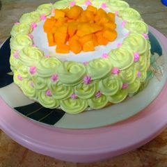 Fresh mango cake (1 pound) A picture of Fresh mango cake (1 pound).