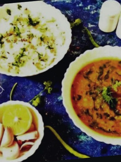 ढाबा स्टाइल दाल पालक (dhaba style dal palak recipe in Hindi) रेसिपी मुख्य फोटो