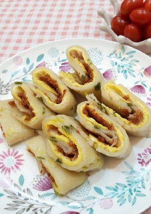 A picture of Pork Floss and Cheese Taiwanese Egg Pancake.