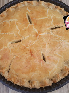 A picture of Chicken pot pie.