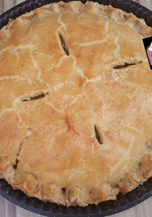 A picture of Chicken pot pie.